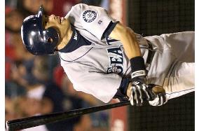 (1)Ichiro's hot batting moves him 10 shy of MLB hits record