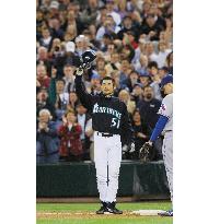 (5)Ichiro breaks MLB record for hits in a season