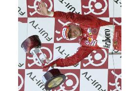 (2)Schumacher wins Japanese Formula One Grand Prix