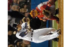 Yankees' Matsui goes 3-for-5 with 5 RBIs against Red Sox