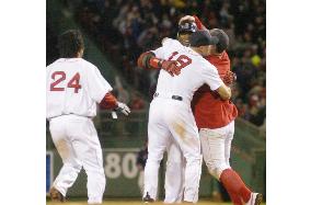 (2)Matsui 1-for-7 as Ortiz steals show again for Red Sox