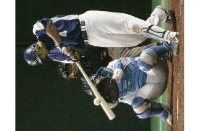 Chunichi takes 3-2 edge over Seibu at Japan Series