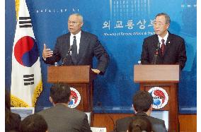 (2)Powell meets with Ban in Seoul