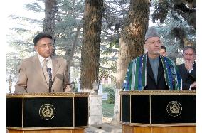 Musharraf, Karzai meet in Kabul
