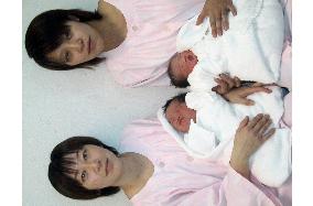 2 babies born at reopened clinic in quake-hit Niigata