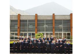 (1)APEC ministers conclude talks