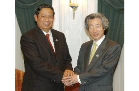 Koizumi holds talks with Yudhoyono