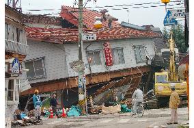 (1)Niigata seen after Oct. 23 earthquake