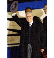 (2)Ex-Taiwan Pres. Lee arrives in Japan on private trip