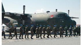 ASDF troops leave on quake relief mission