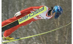 Miyahira wins NHK Cup ski jumping meet