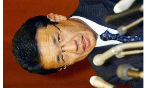 (2)LDP lawmaker apologizes for molesting woman, vows to quit drinking