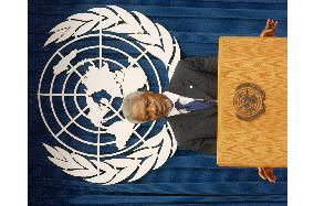 (2)Annan eyes 'representative' UNSC, mentions Japan as candidate
