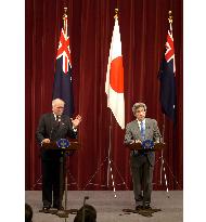 (2)Howard meets with Koizumi