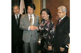 Japan, Malaysia conclude FTA talks, set to sign in December
