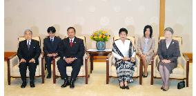 (1)Emperor expresses condolences to Indonesia over tsunami