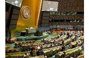 Annan calls for stepped up efforts to combat AIDS