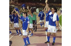 (4)Japan zero in on place at World Cup finals