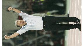 (5)Japan zero in on place at World Cup finals