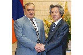 Japan, Armenia agree to cooperate on U.N. reforms