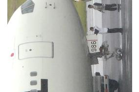 (2)JAL plane loses 2 nose wheel tires in landing at Haneda
