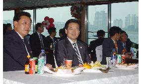 N. Korean delegates enjoy sightseeing tour of Seoul