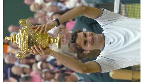 Federer gets hat-trick Wimbledon men's titles