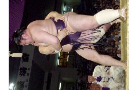 Asashoryu topples Dejima to win 5th bout at Nagoya sumo