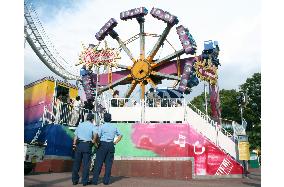 Amusement ride in Osaka halts, traps 9 people for half an hour