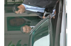 Ex-premier Hashimoto announces retirement from politics