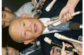 DPJ seeks debate between Koizumi and Okada