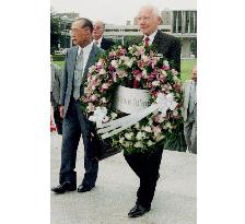 Hiroshima-inspired Nobel Peace Prize winner Rotblat dies