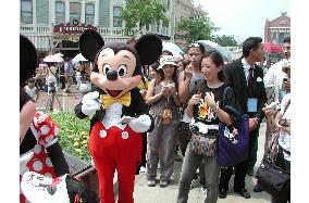 Hong Kong Disneyland officially opens