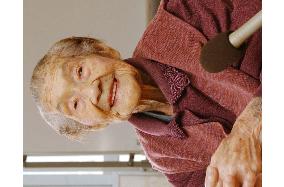 Centenarians in Japan number record 25,606