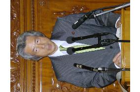 Koizumi resolves to resubmit, enact postal bills in Diet speech