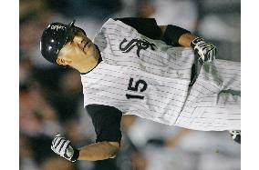 Iguchi homer helps White Sox win 2nd straight in AL series