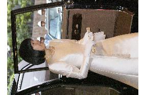 Princess Sayako arrives at Tokyo hotel for wedding