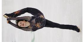 Russia's Slutskaya leads after SP at Cup of Russia