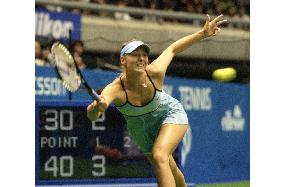 Sharapova cruises at Toray Pan Pacific Open