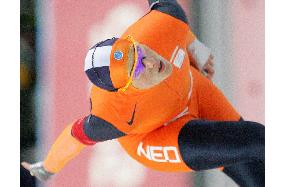 Netherlands' Timmer wins women's 1,000-meter speed skating race