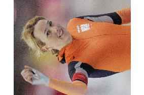 Netherlands' Timmer wins women's 1,000-meter speed skating race