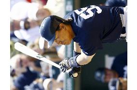 Yankees' Matsui hits 3-run homer in spring exhibition