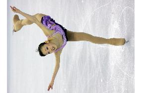 Suguri wins silver at World Figure Skating Championships