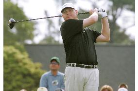 Campbell leads in Masters Golf Tournament