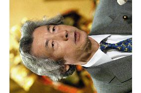 Koizumi mulls sending senior official to S. Korea over isle dispute