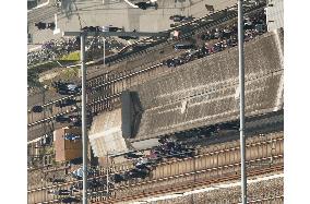 Train runs on Tokyo's Yamanote loop line temporarily halted
