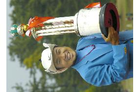 Katayama wins Chunichi Crowns