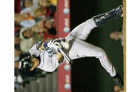 Ichiro, Jojima get one hit each in Mariners' 13-inning win