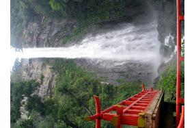 Nachi Waterfall regains picturesque shape with ample rain