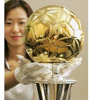 Takashimaya to sell golden soccer ball to mark World Cup